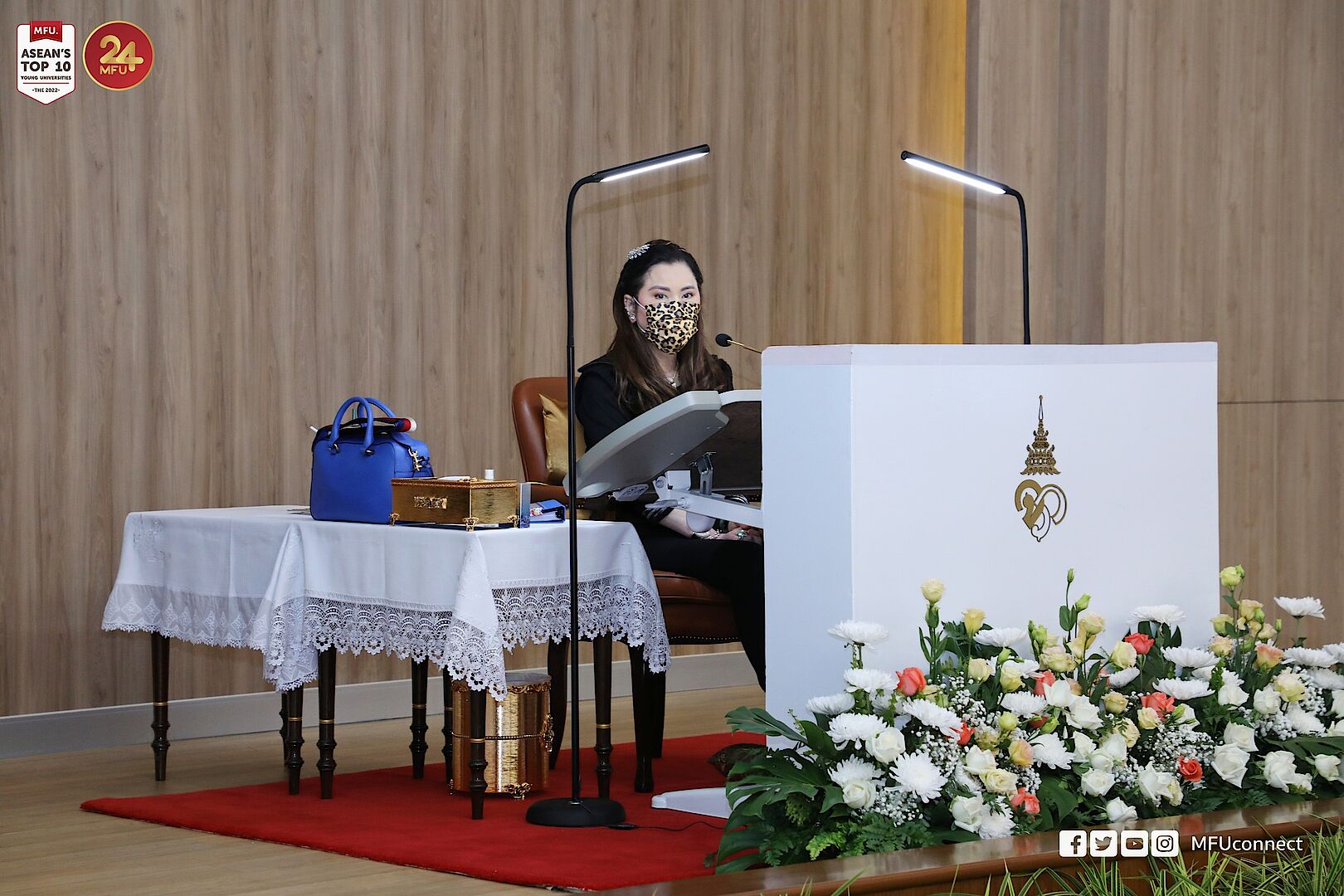 Professor Dr. Her Royal Highness Princess Chulabhorn Krom Phra Srisavangavadhana Gives a Special Lecture on “Oncogenesis” to the Third- and Fourth-Year Medical Students