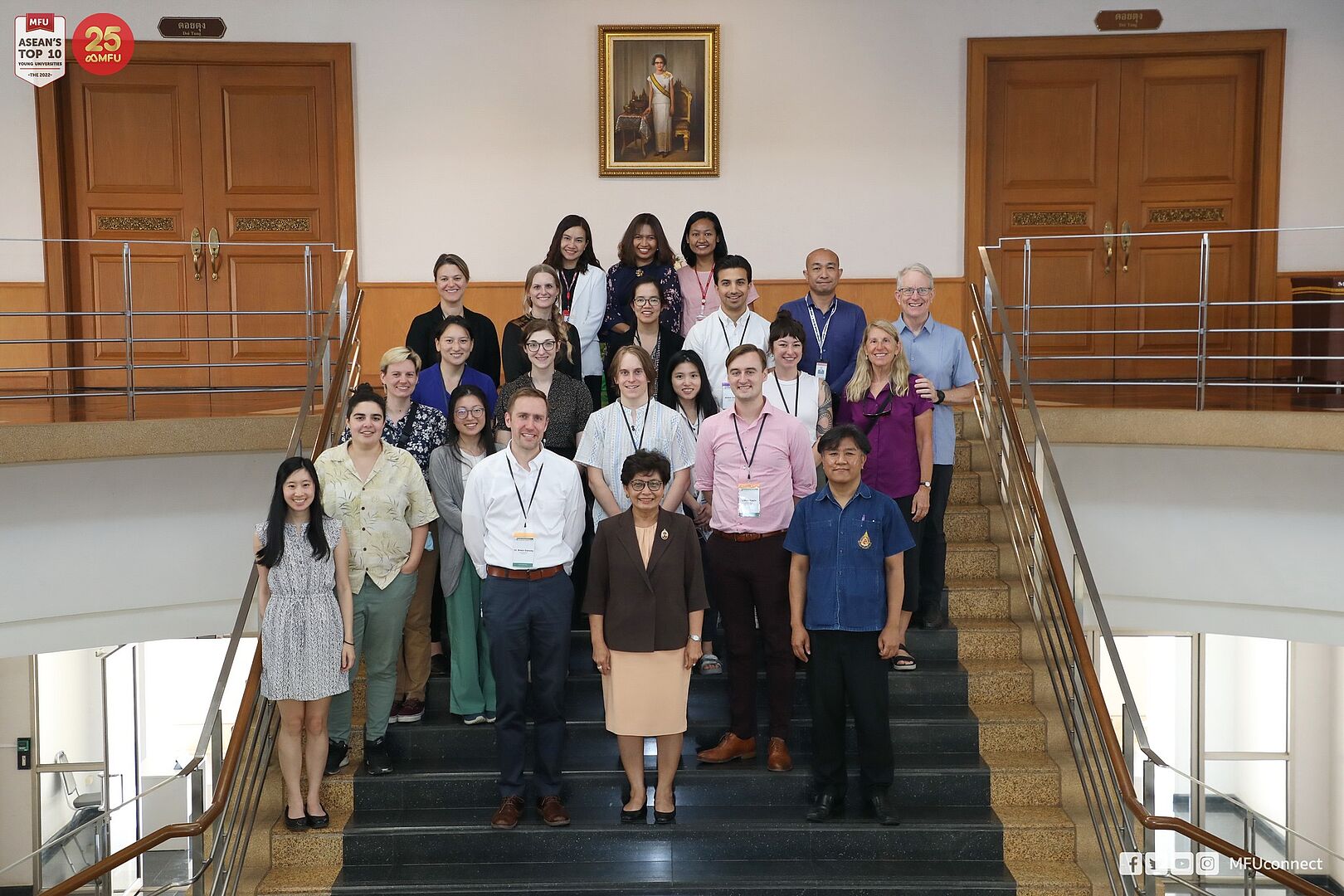 MFU President Welcomes Medical Students from Oregon Health and Science University